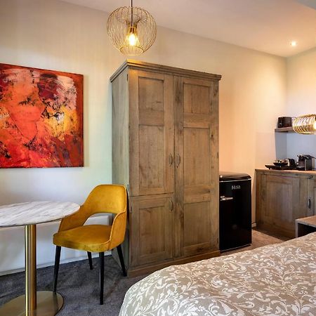 Bed and Breakfast Aubergine Logeren & Dineren Tegelen Esterno foto