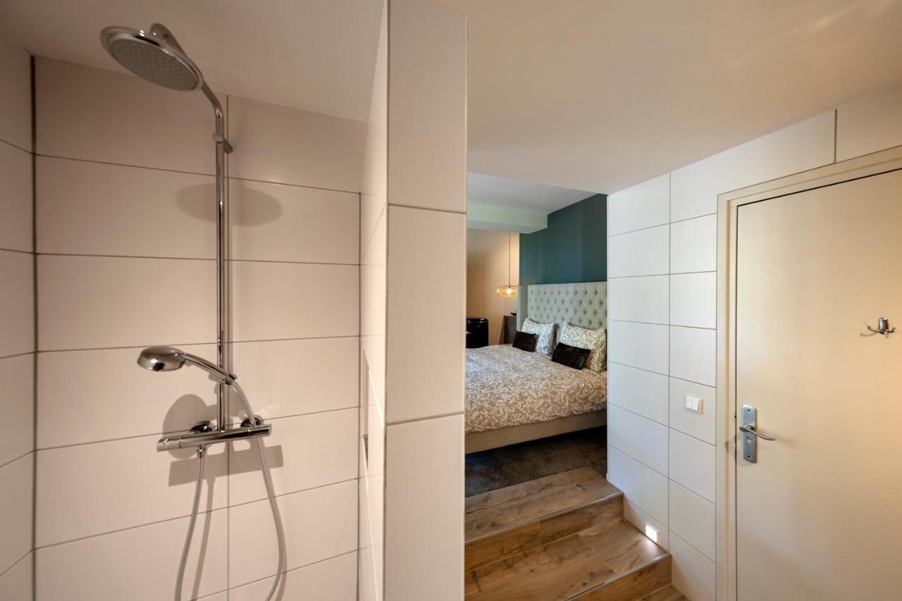 Bed and Breakfast Aubergine Logeren & Dineren Tegelen Esterno foto