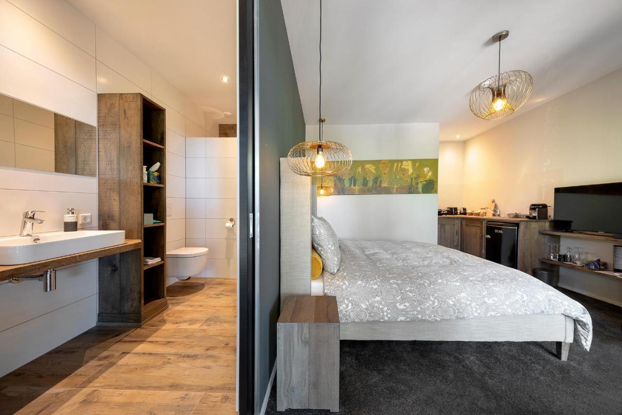 Bed and Breakfast Aubergine Logeren & Dineren Tegelen Esterno foto
